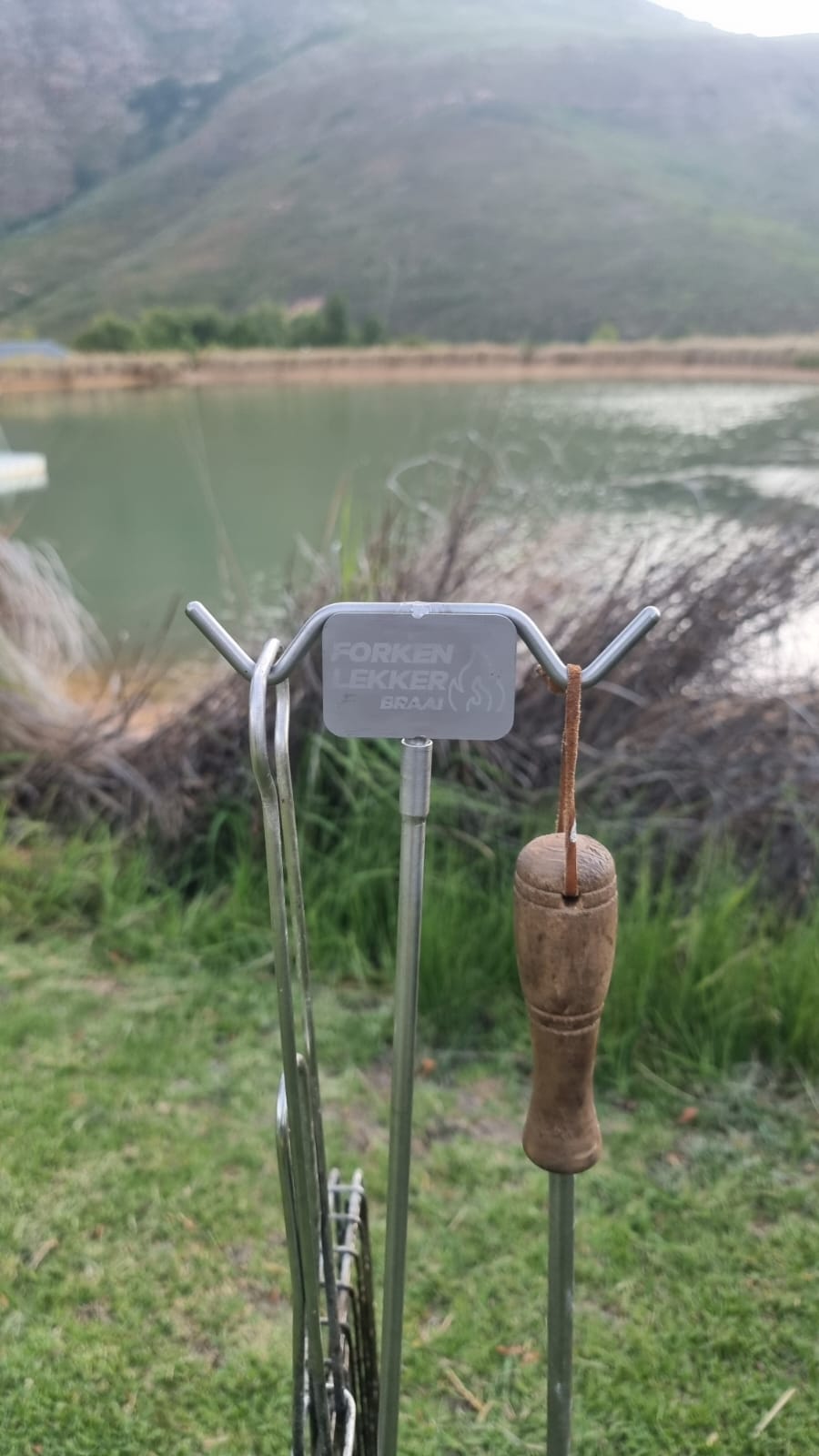 Forken Lekker Braai Hang EM Ground Stake – product flat lay