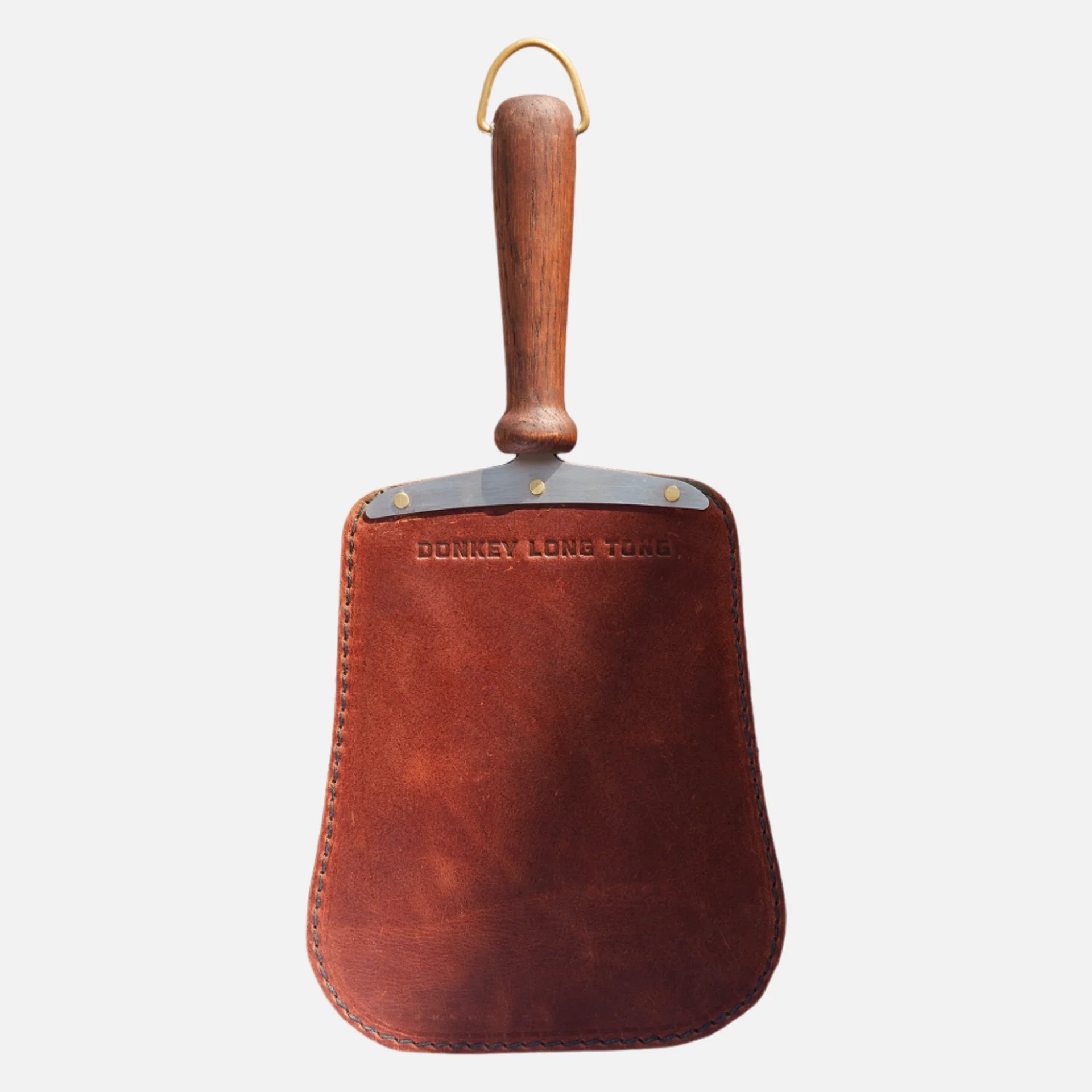 Donkey Paddle 40cm – in use moving coals at the braai